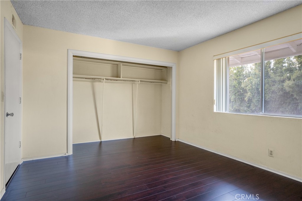 3141 E Palmyra Avenue