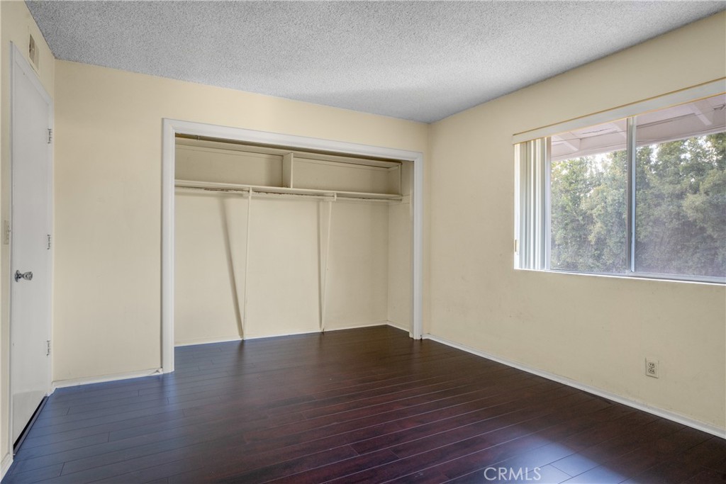 3141 E Palmyra Avenue