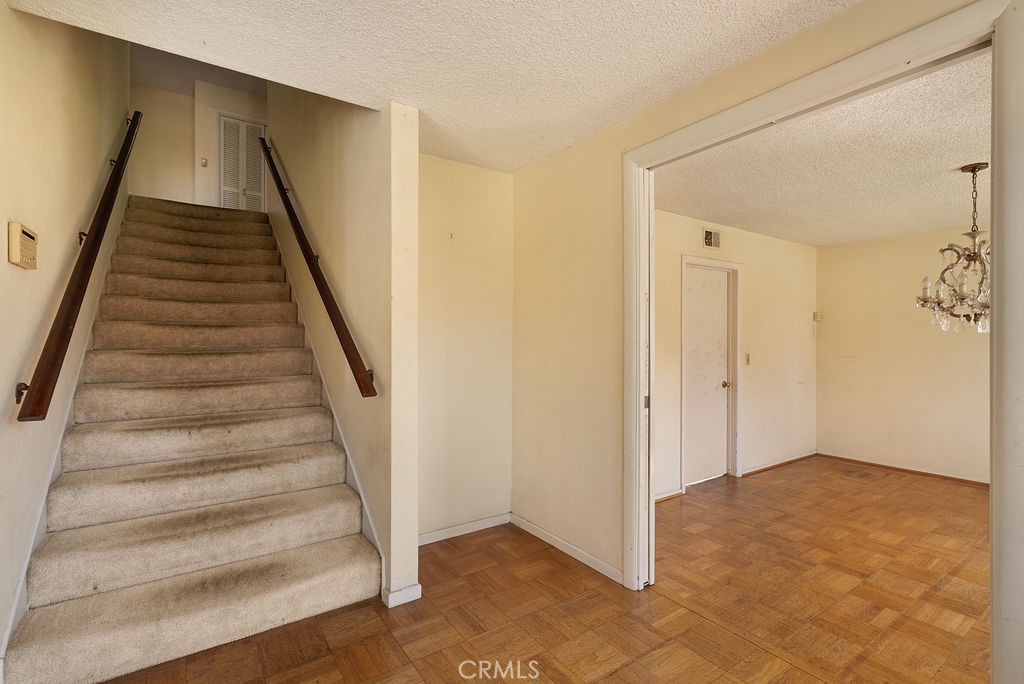 3141 E Palmyra Avenue