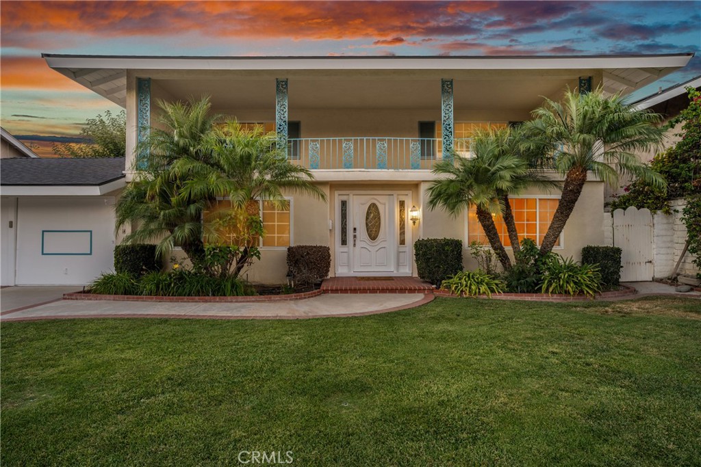 3141 E Palmyra Avenue