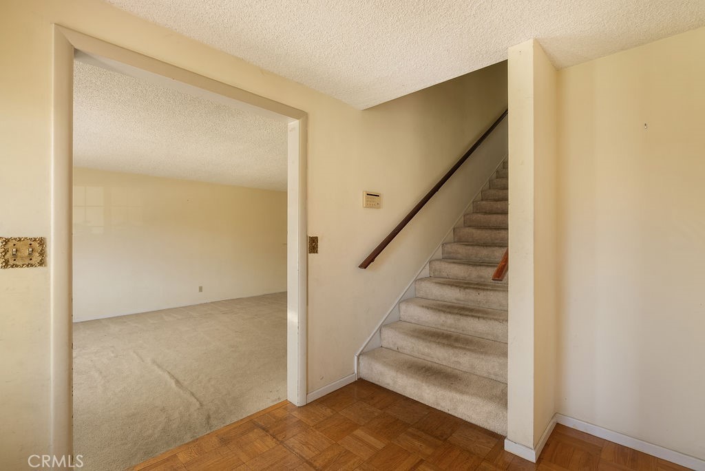 3141 E Palmyra Avenue