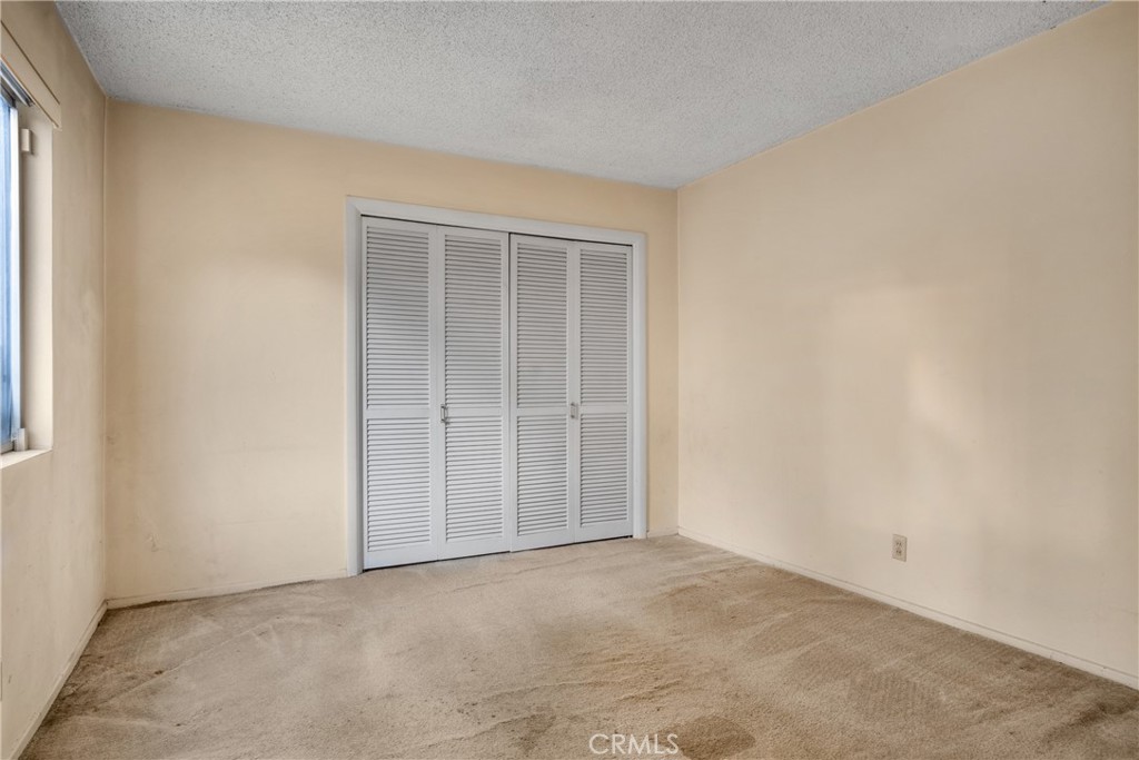 3141 E Palmyra Avenue