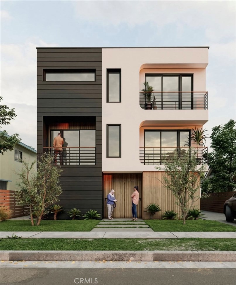 2214 S Spaulding