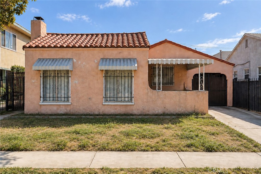 2214 S Spaulding