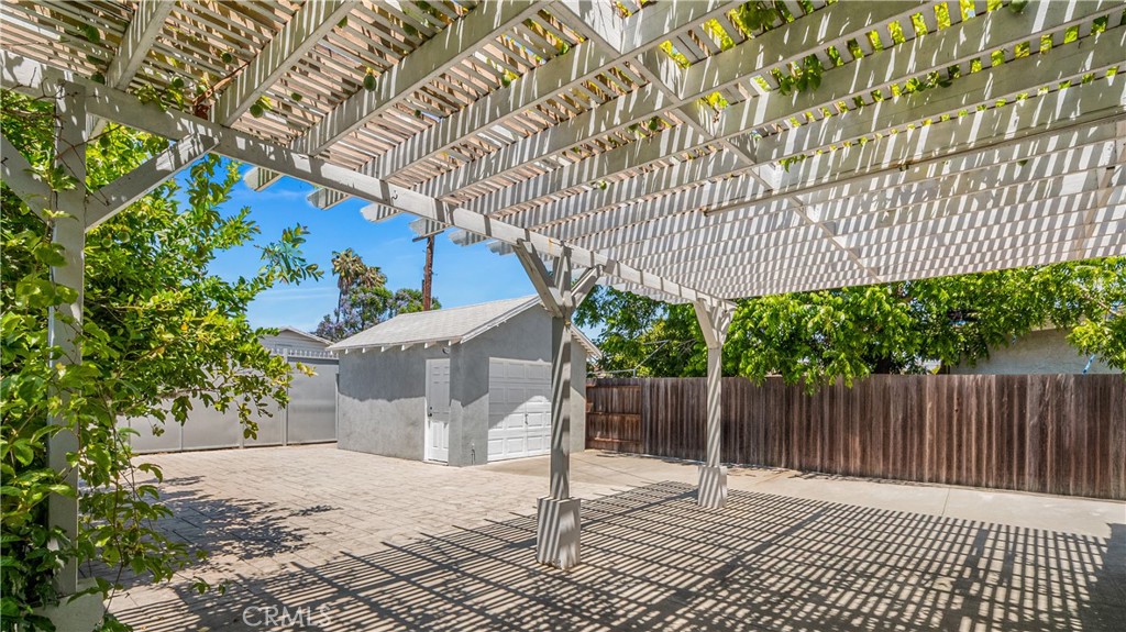1849 W 38th Street