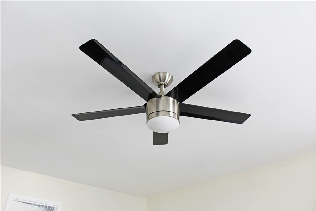 1647 W 53rd Street W