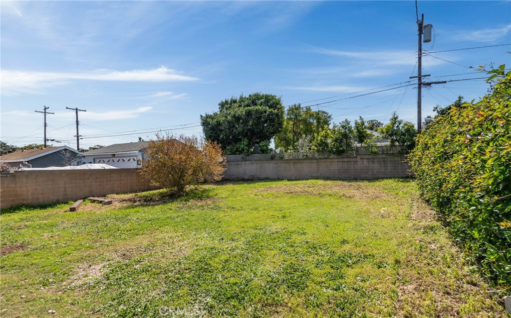 2610 Manhattan Beach Boulevard