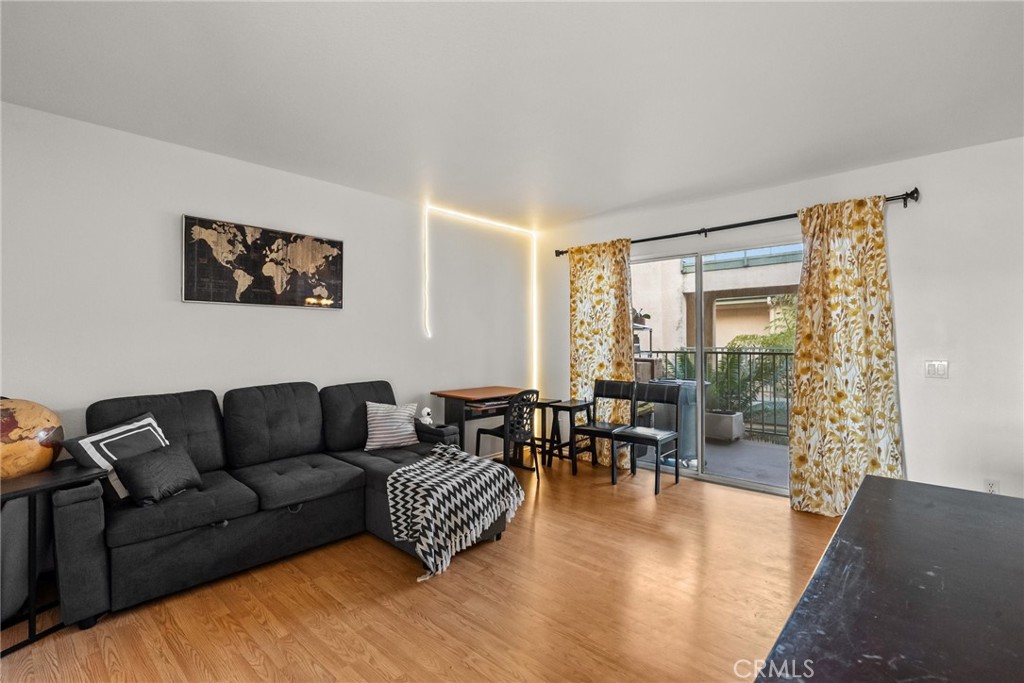 1207 Obispo Avenue 203