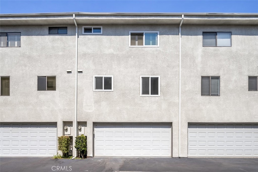 10201 Mason Avenue 20