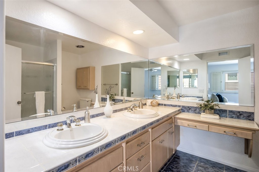 10201 Mason Avenue 20