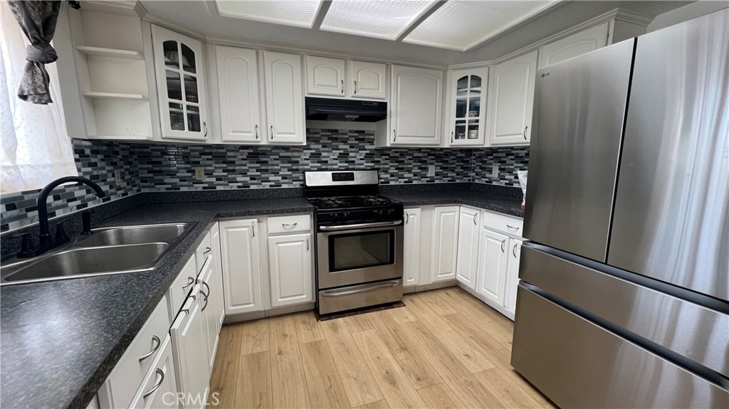 17104 Queensglen Avenue