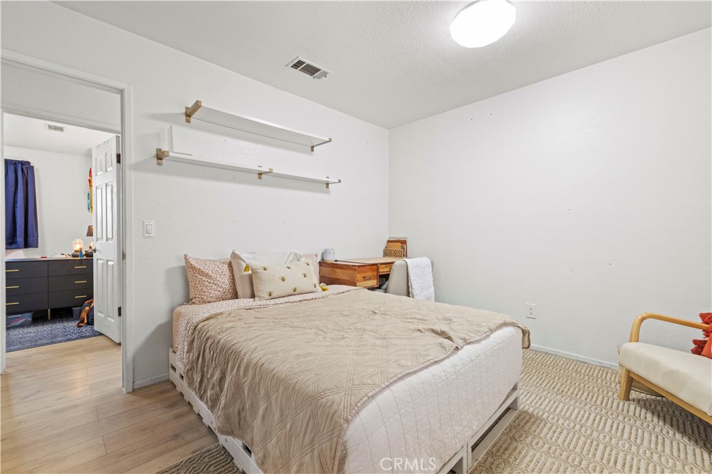 17104 Queensglen Avenue