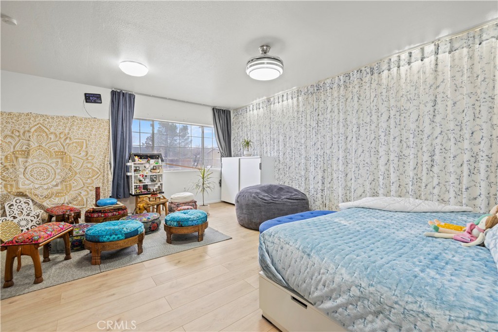 17104 Queensglen Avenue