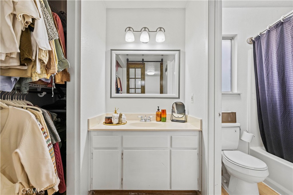 17104 Queensglen Avenue