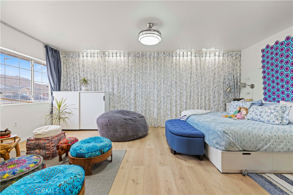 17104 Queensglen Avenue