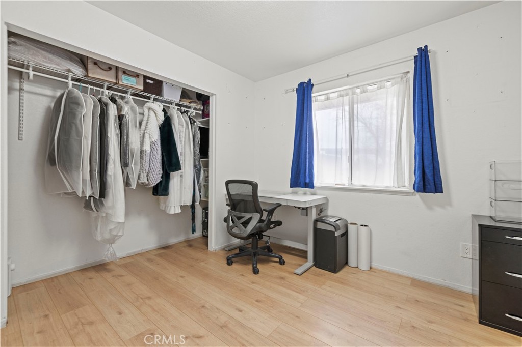 17104 Queensglen Avenue