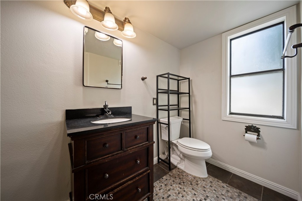 11300 FOOTHILL BLVD 30