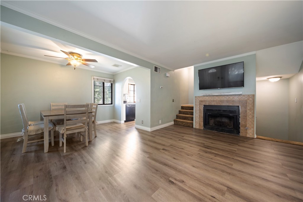 11300 FOOTHILL BLVD 30