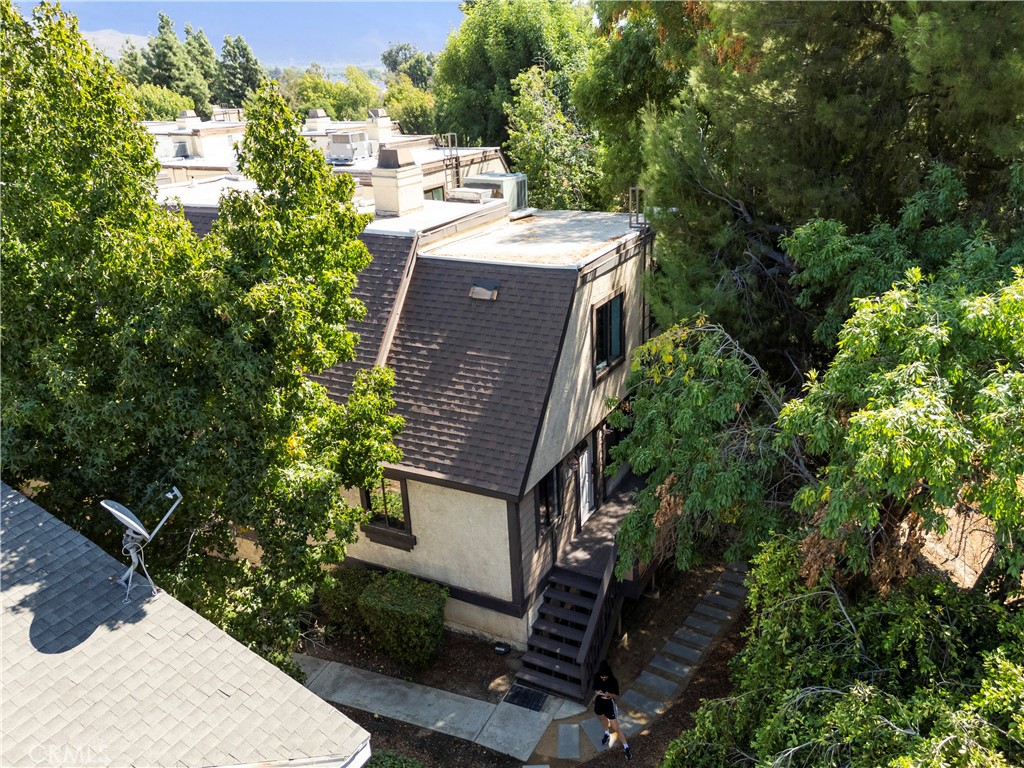 11300 FOOTHILL BLVD 30