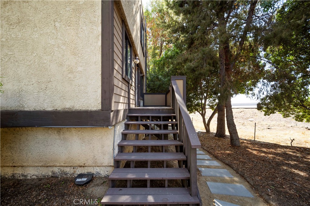 11300 FOOTHILL BLVD 30