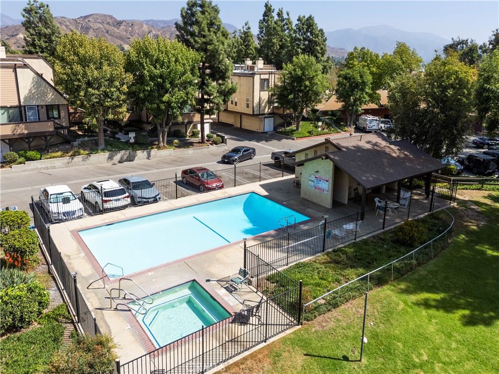 11300 FOOTHILL BLVD 30