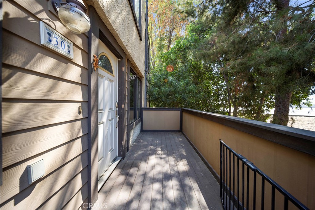 11300 FOOTHILL BLVD 30