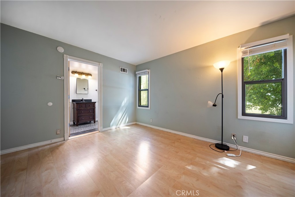 11300 FOOTHILL BLVD 30