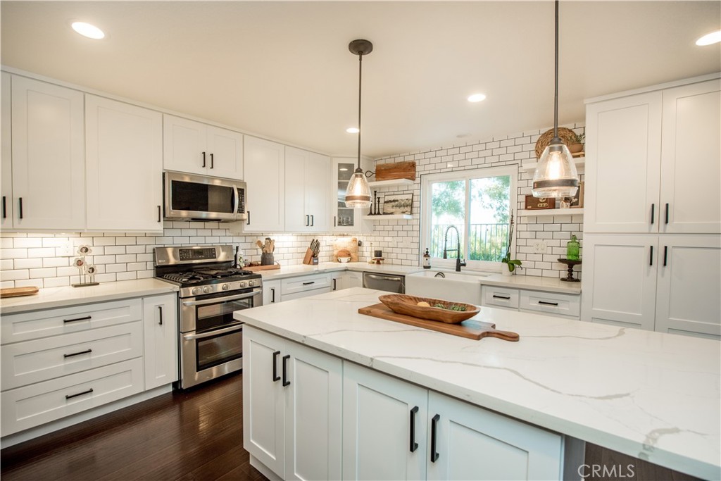 16410 Penswift Court