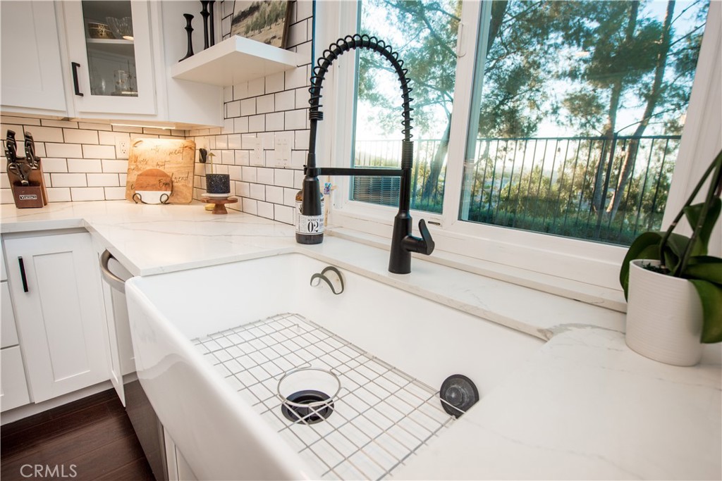 16410 Penswift Court