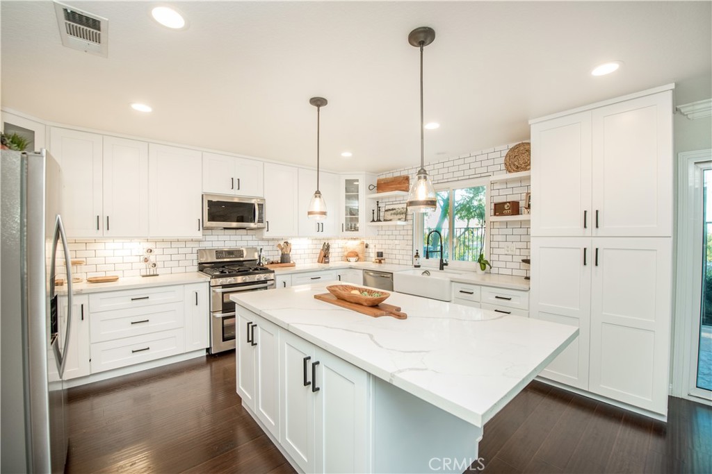 16410 Penswift Court