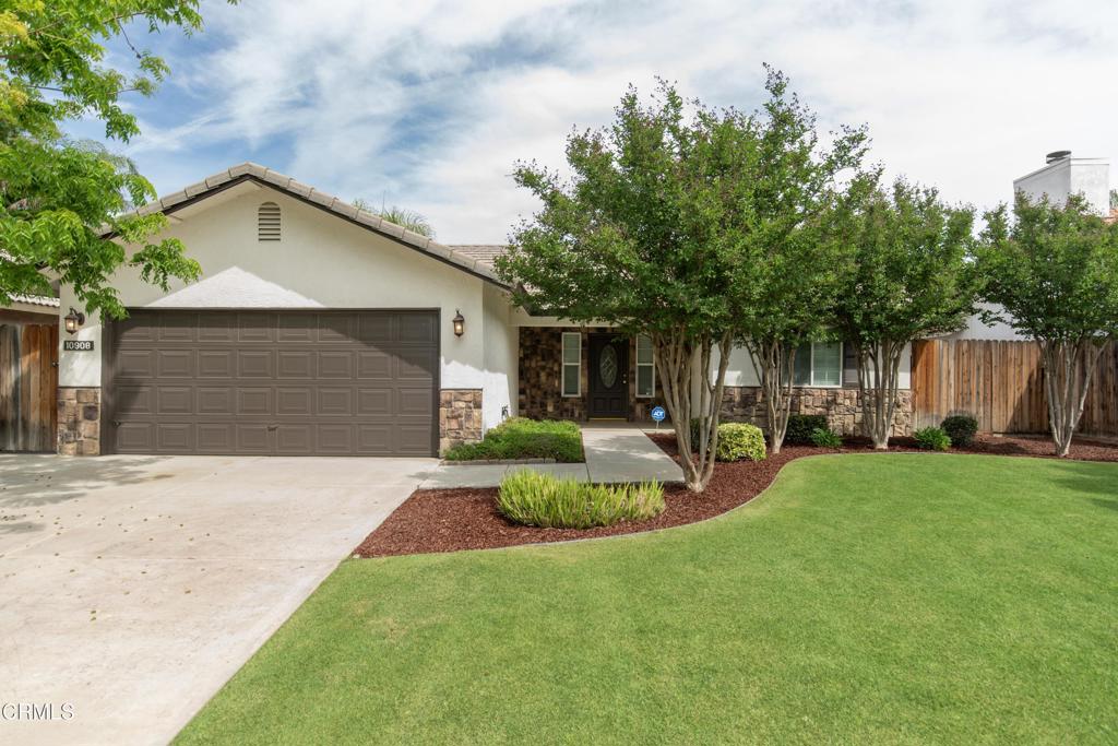 10908 Royal Ascot Avenue