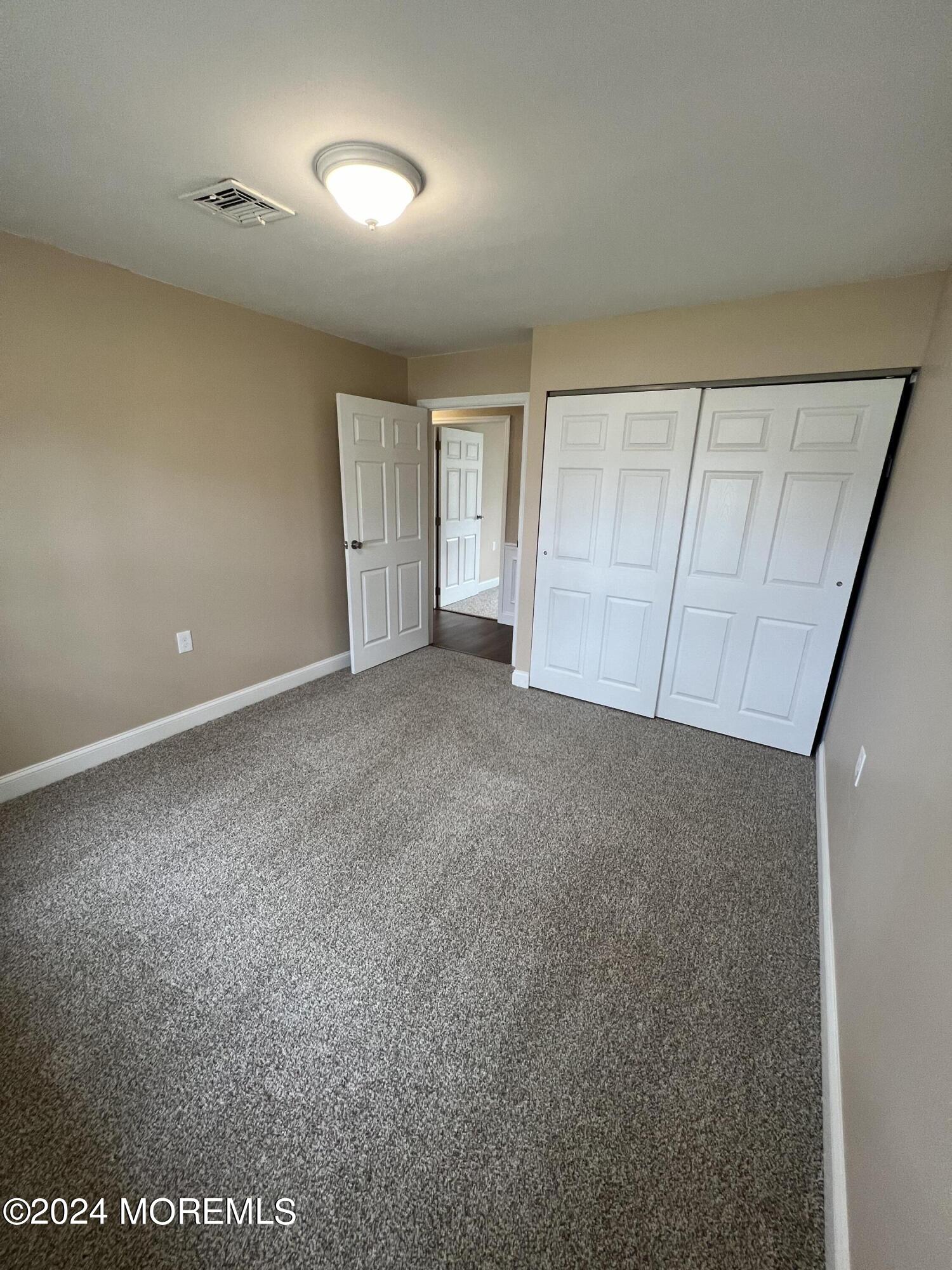 22B Buckingham Drive, B
