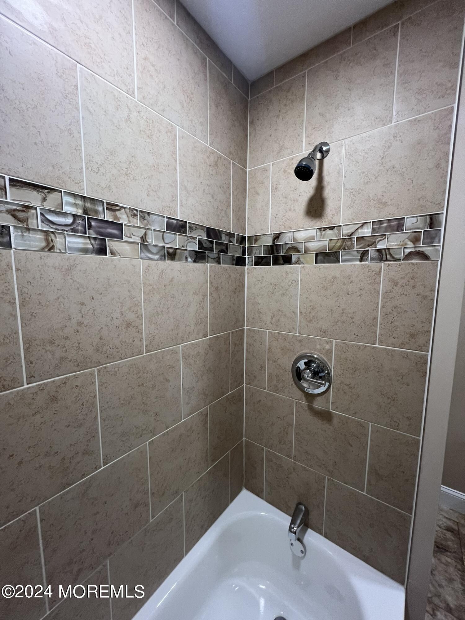 22B Buckingham Drive, B