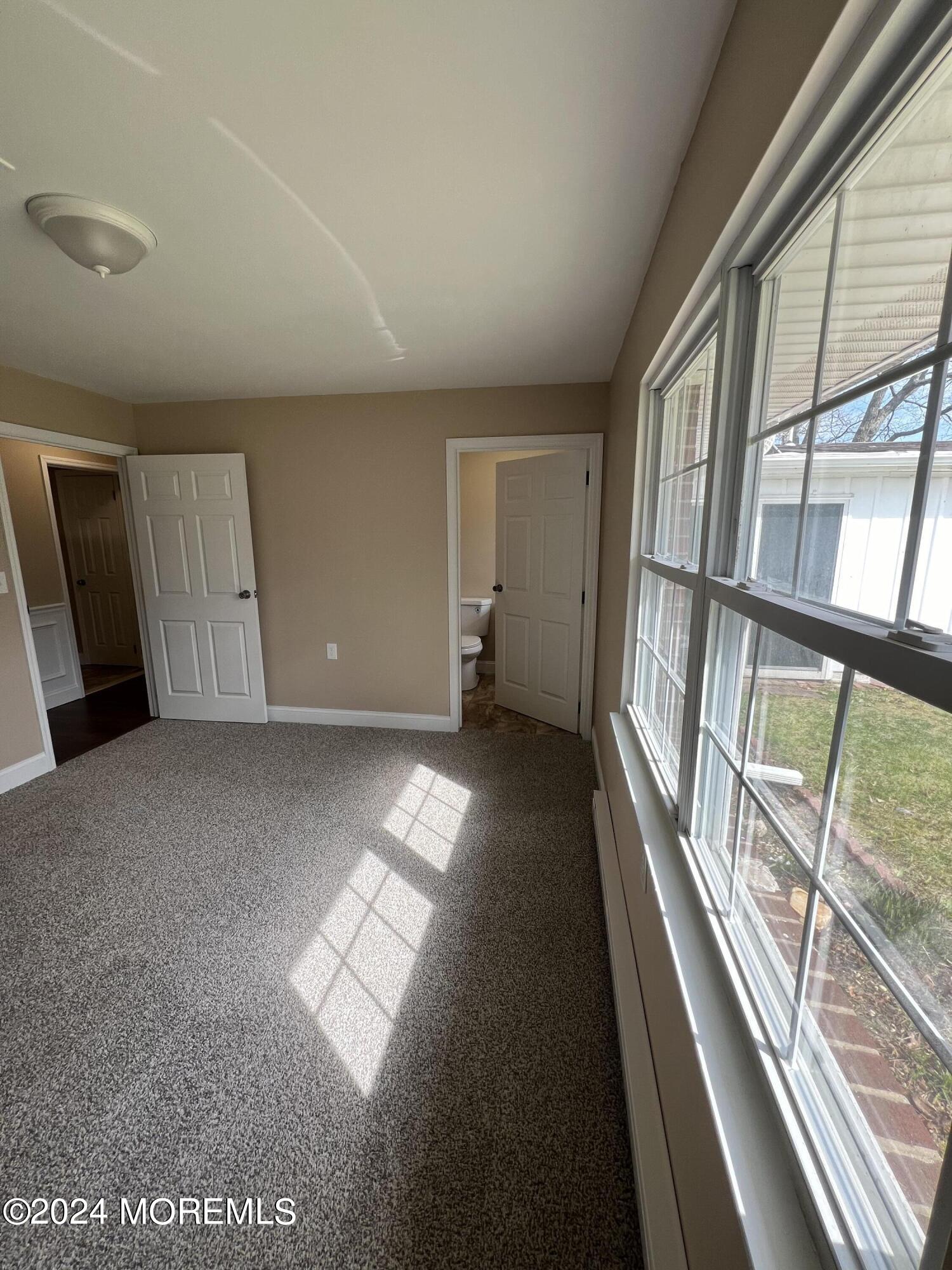 22B Buckingham Drive, B