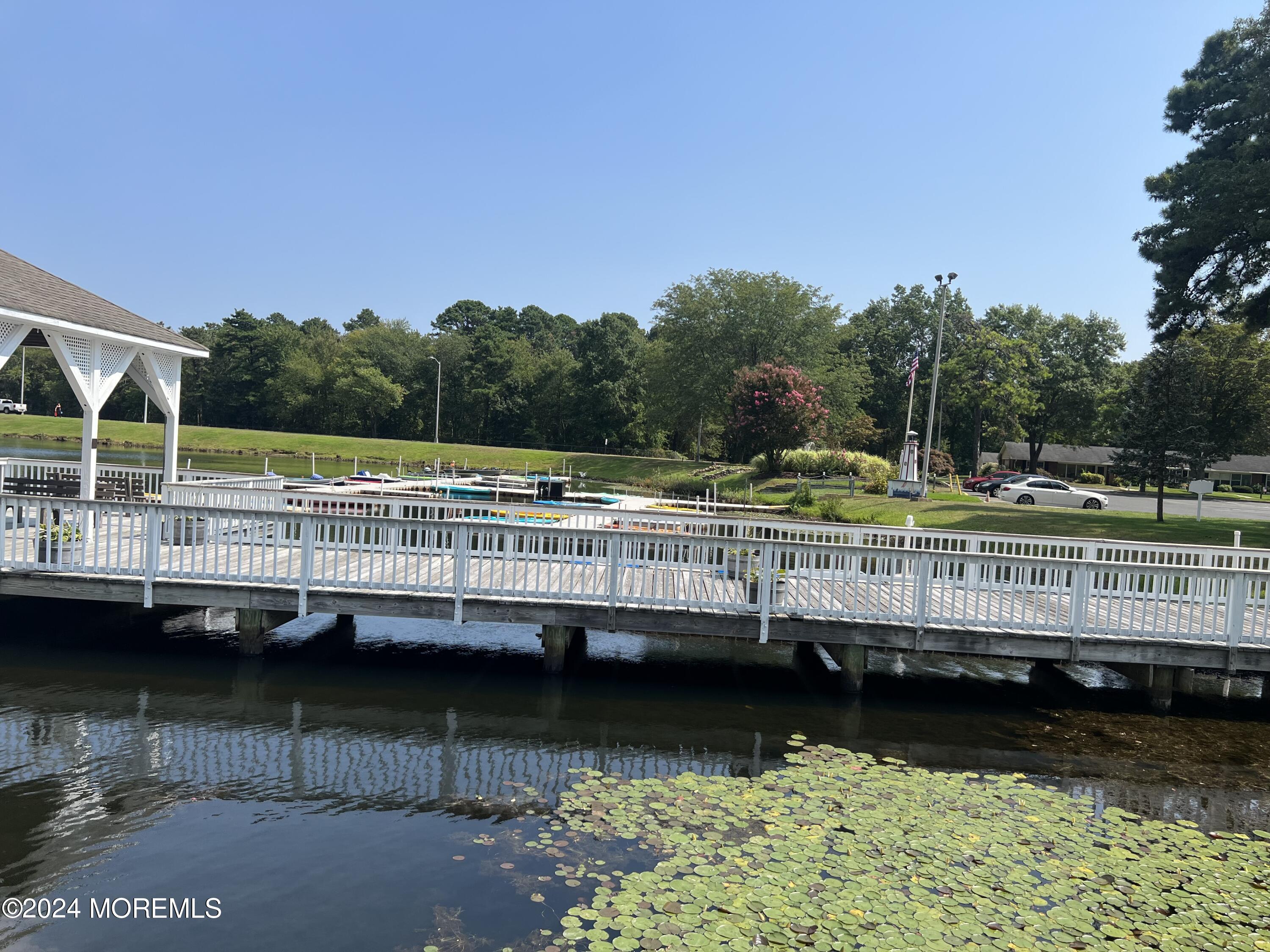 22B Buckingham Drive, B