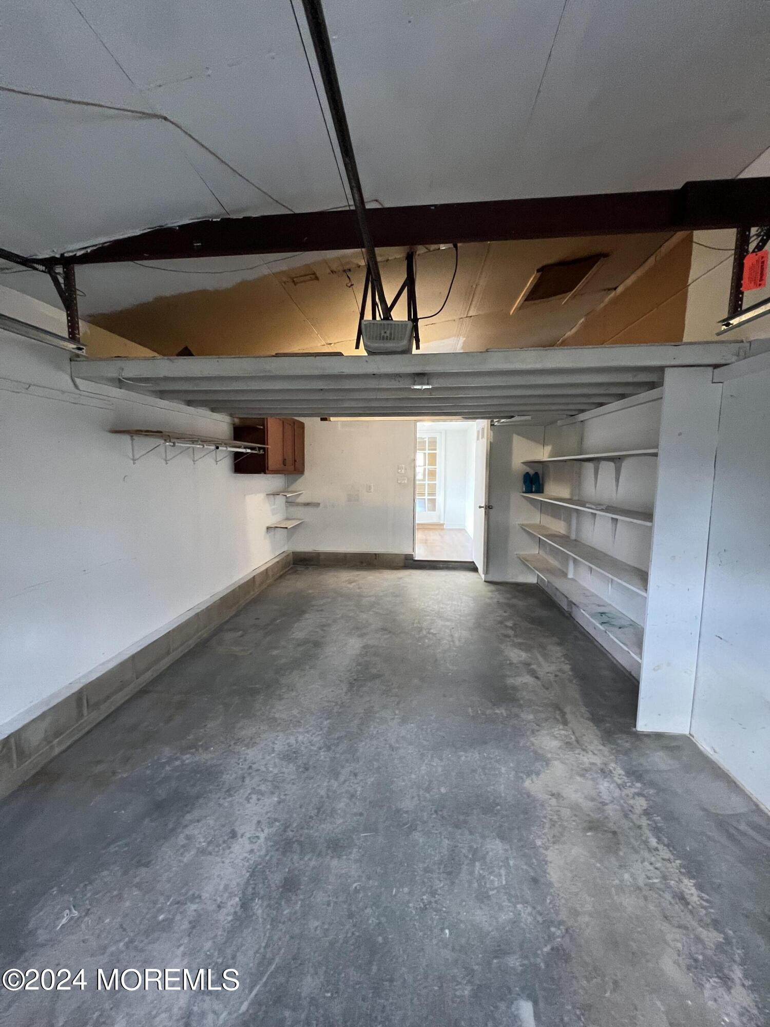 22B Buckingham Drive, B