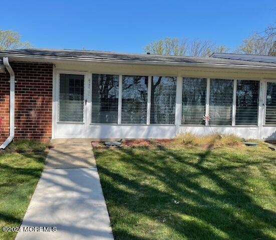 875C Balmoral Court