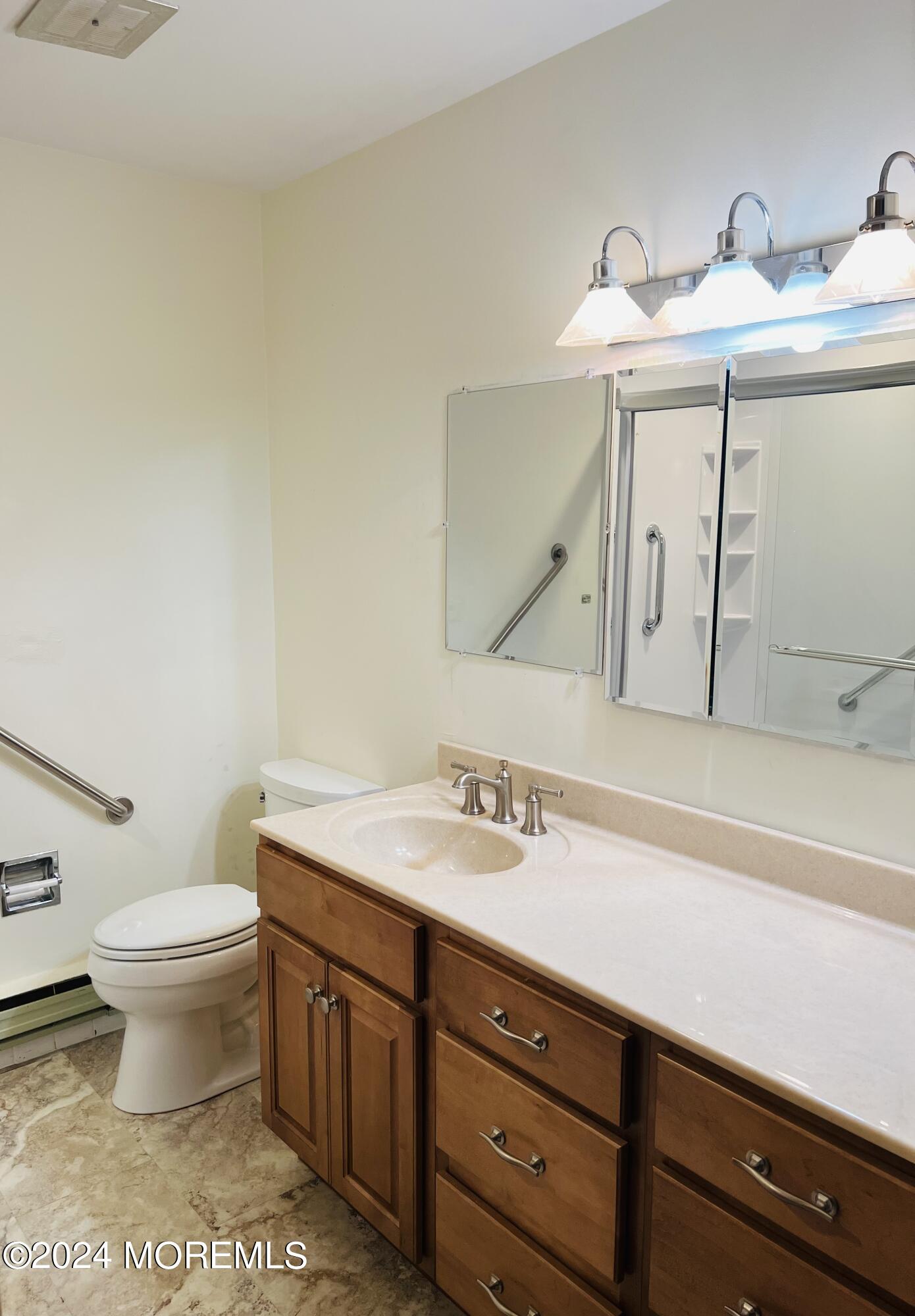853D Thornhill Court