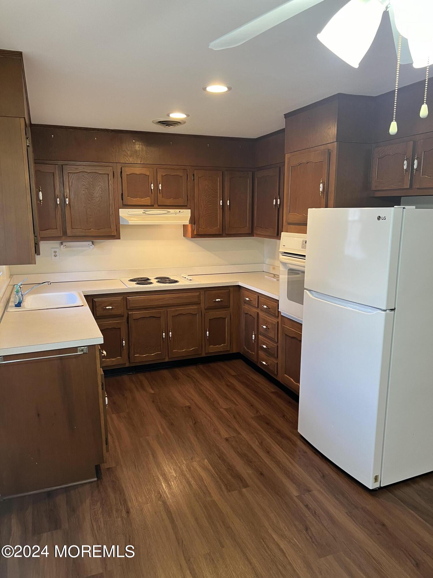 853D Thornhill Court