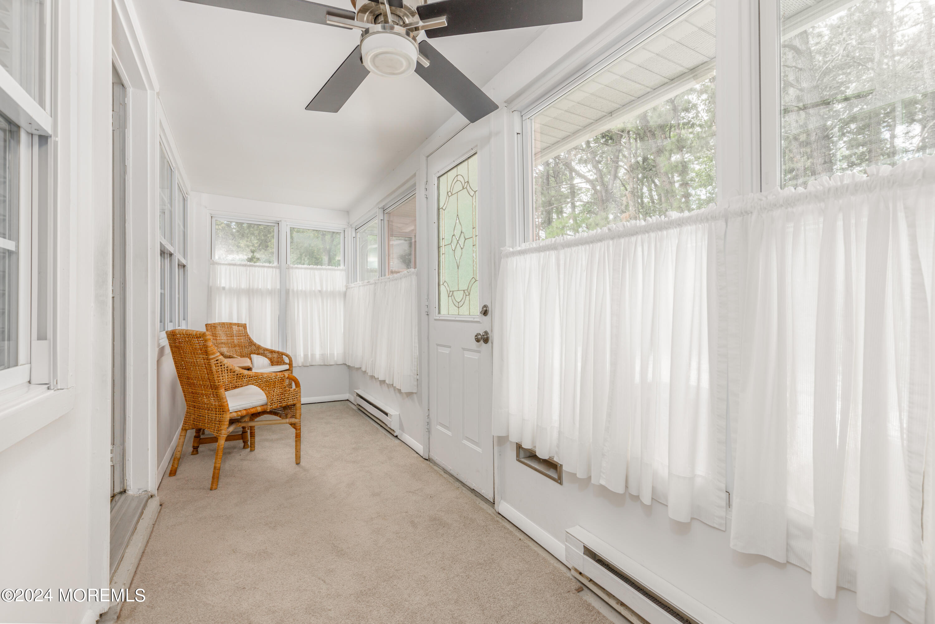 1033F Aberdeen Drive, 100