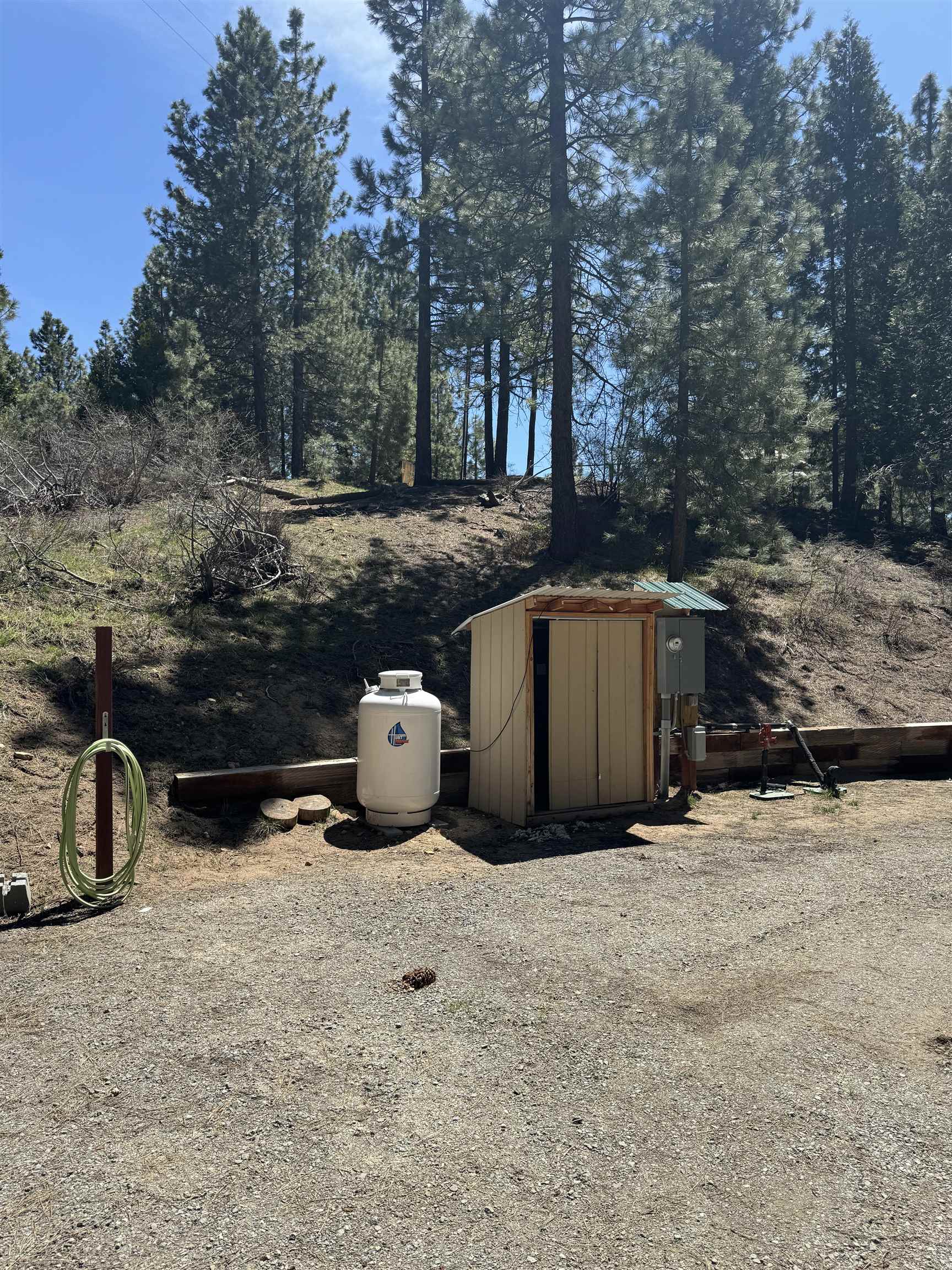 1594 Sierra Court
