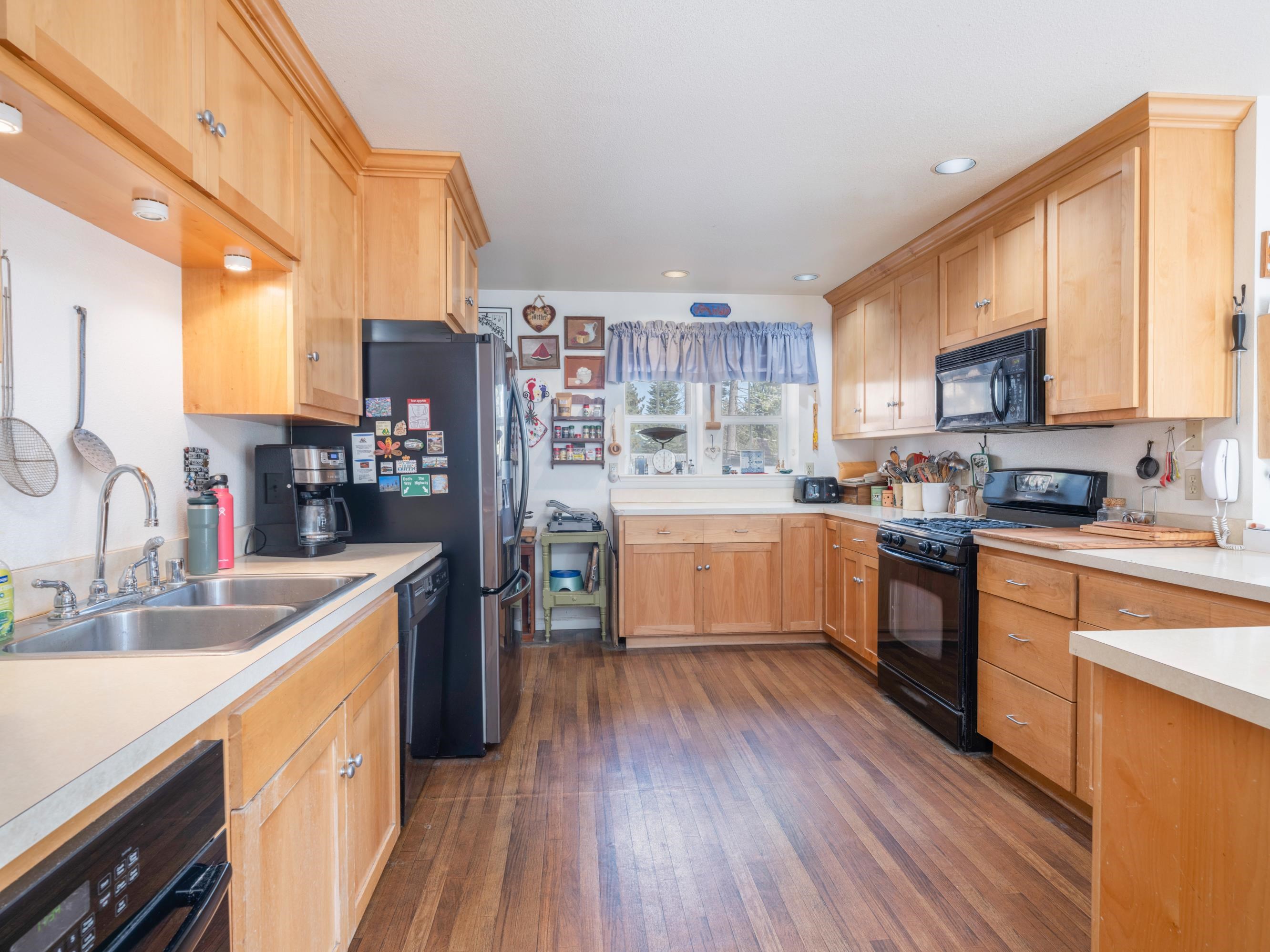 5371 Main Street
