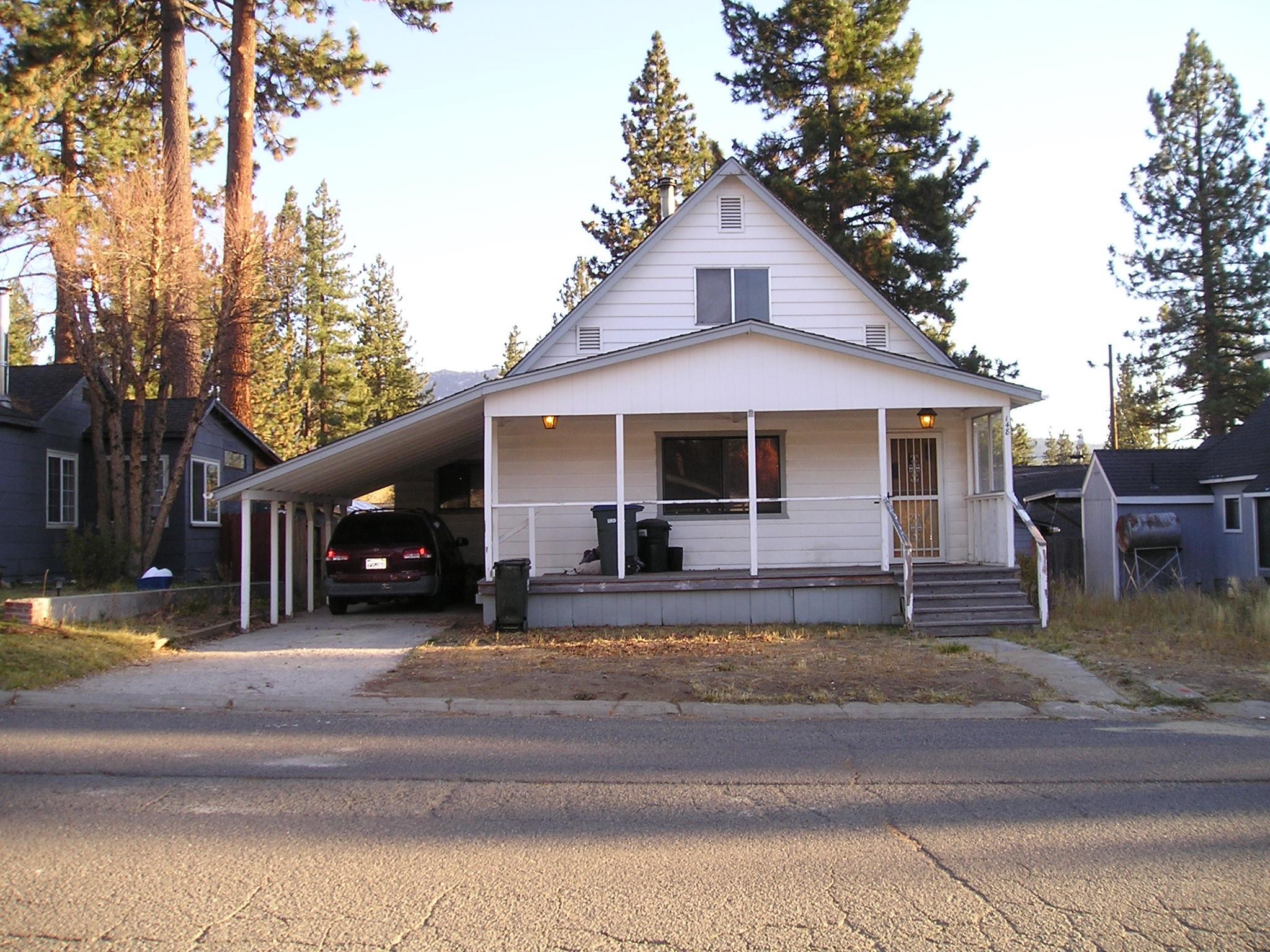 148 E Magnolia Avenue