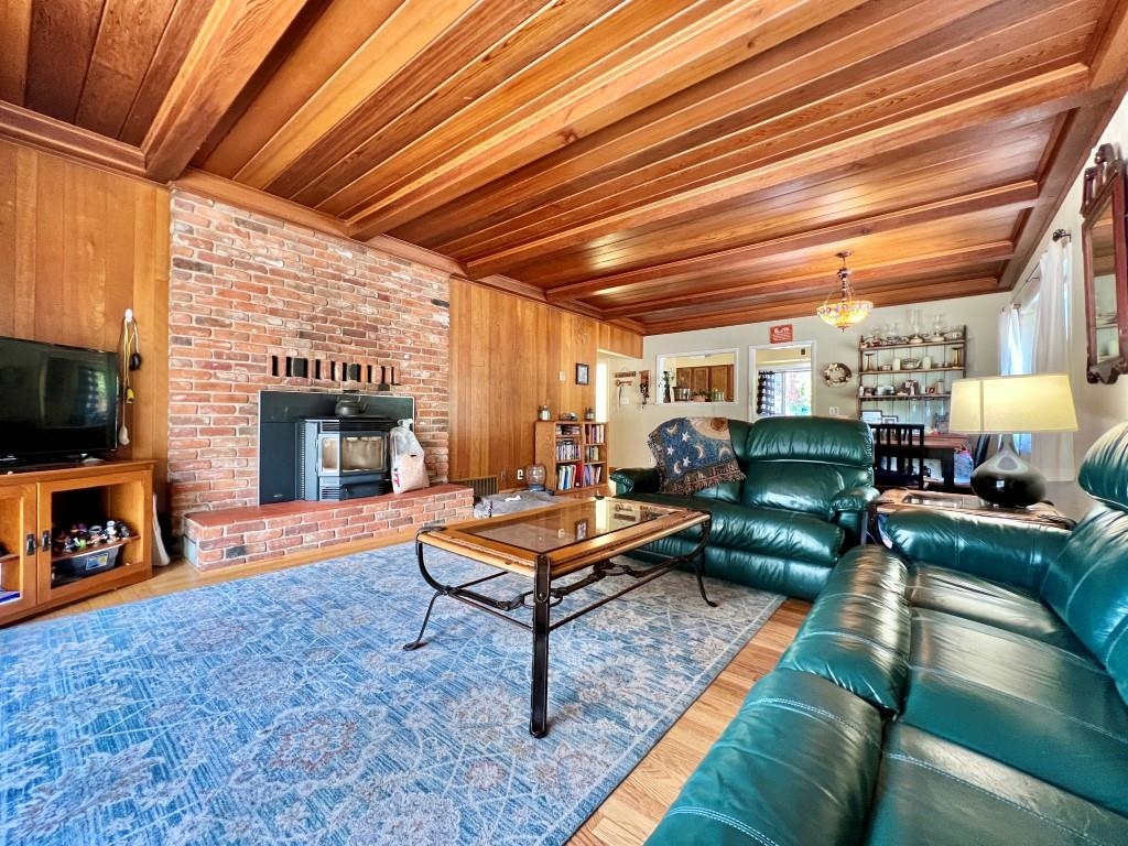 580 N Gulling Street