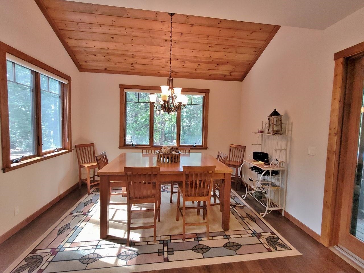 60799 River Ridge Trail