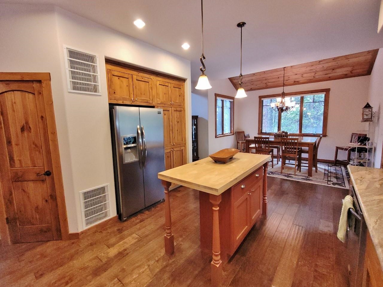 60799 River Ridge Trail