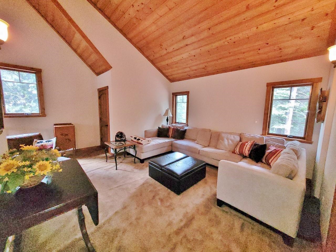 60799 River Ridge Trail