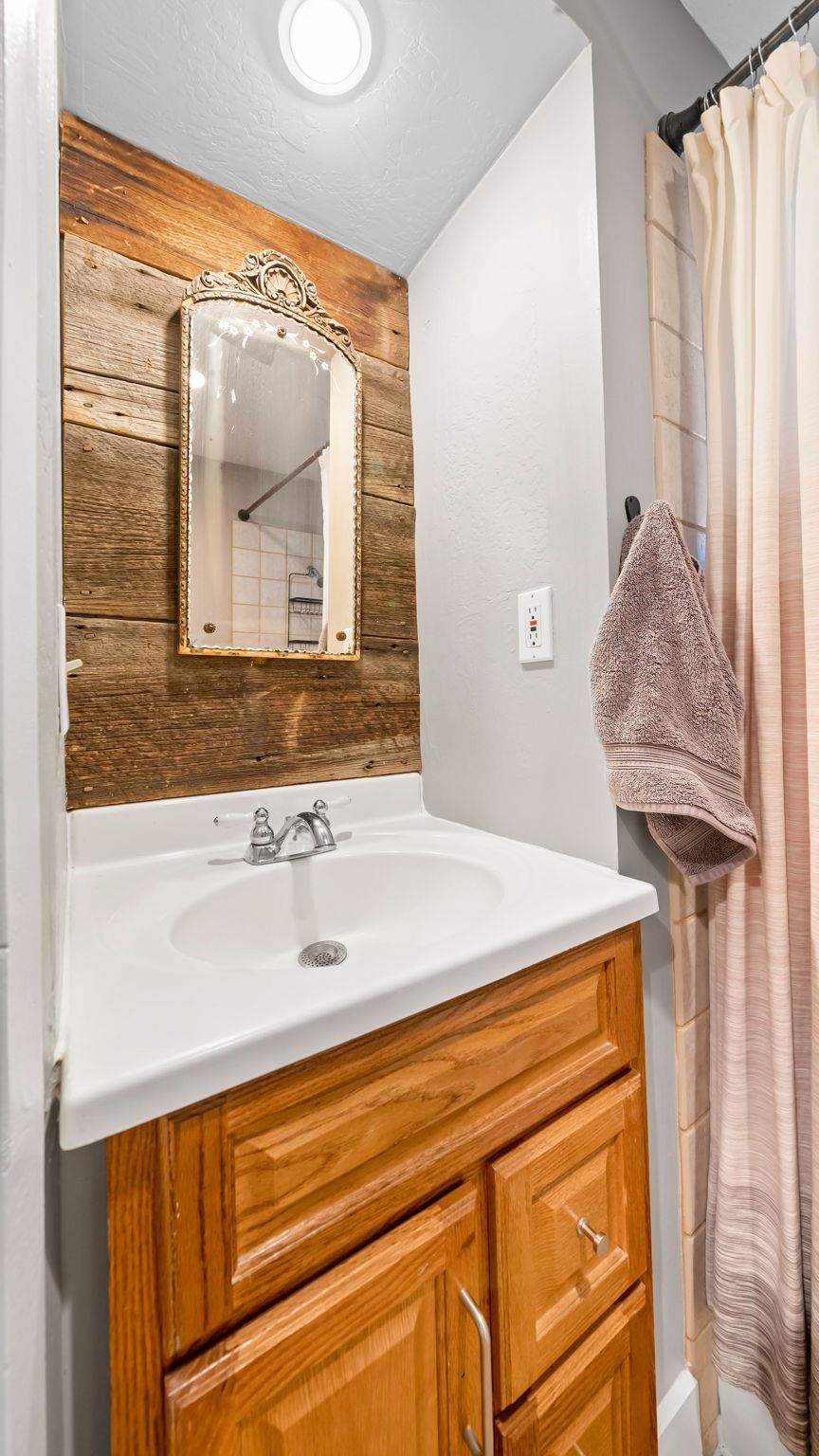 213 Antelope Valley Road