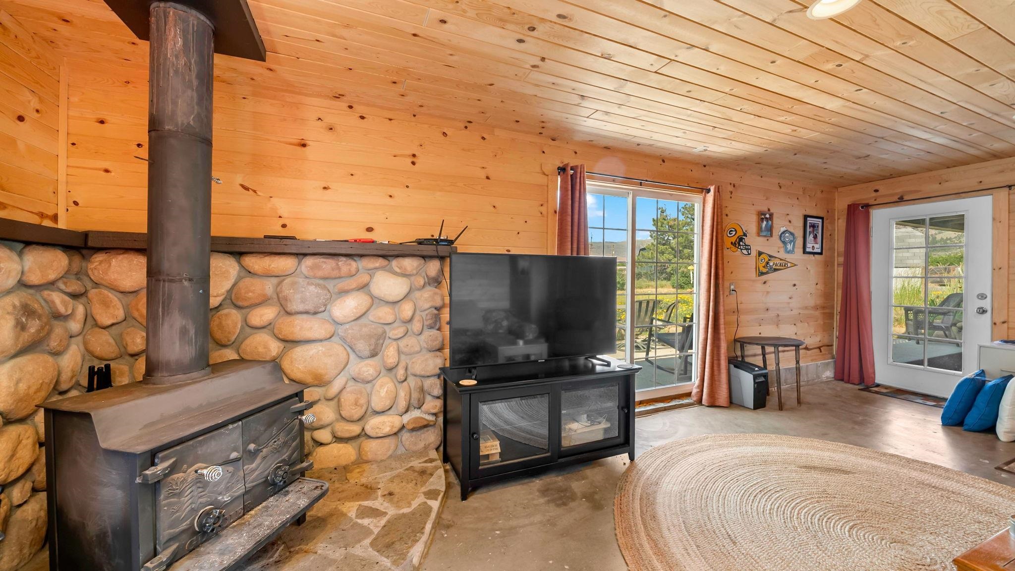 213 Antelope Valley Road