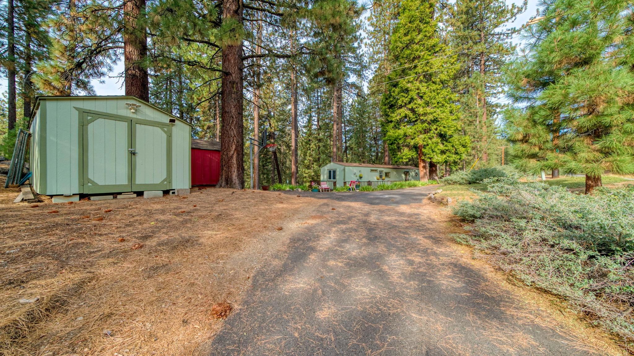 880 Grizzly Road